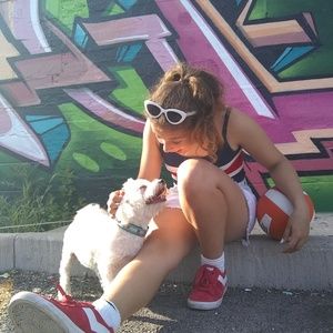 Meet your Posher, Betsy